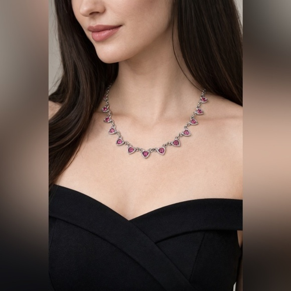 ♥️Garnet stone heart shaped necklace, gunmetal plate, extended chain ⛓️💥♥️